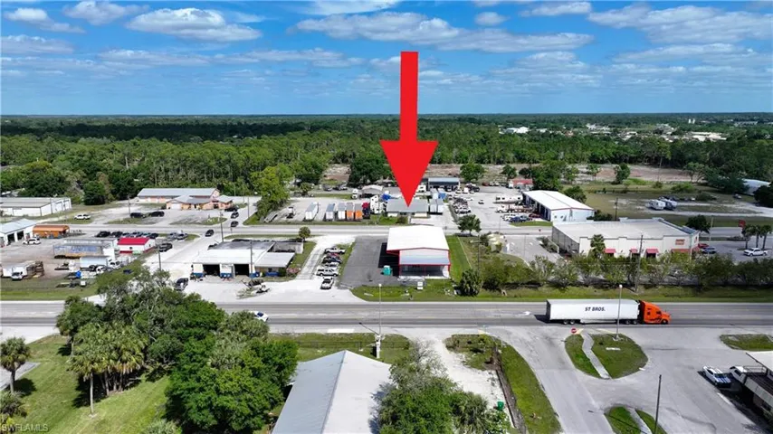 737  Main S ST, Labelle, FL 33935