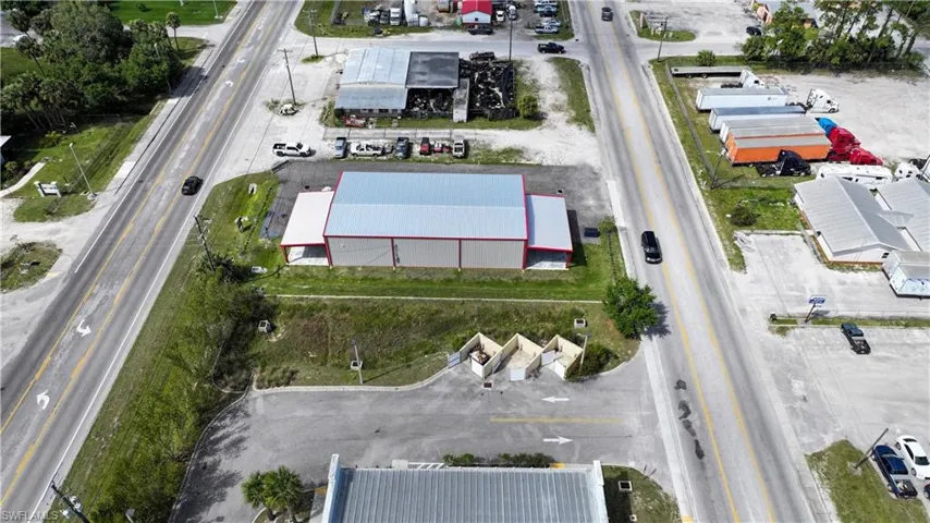 737  Main S ST, Labelle, FL 33935