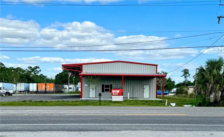 737  Main S ST, Labelle, FL 33935