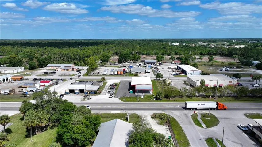 737  Main S ST, Labelle, FL 33935