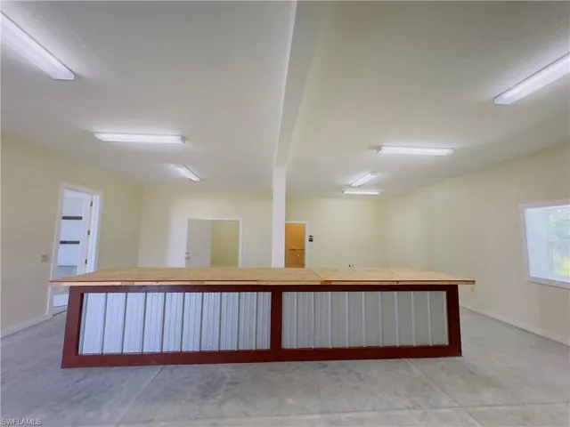 737  Main S ST, Labelle, FL 33935