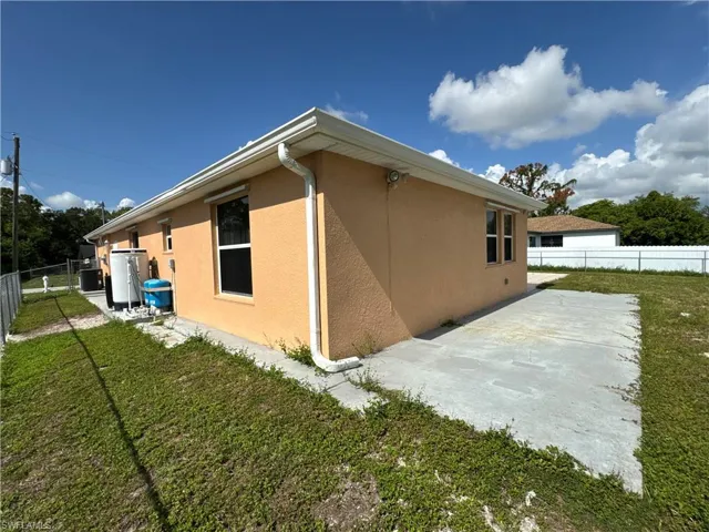 4914 7th St W, Lehigh Acres, Florida 33971