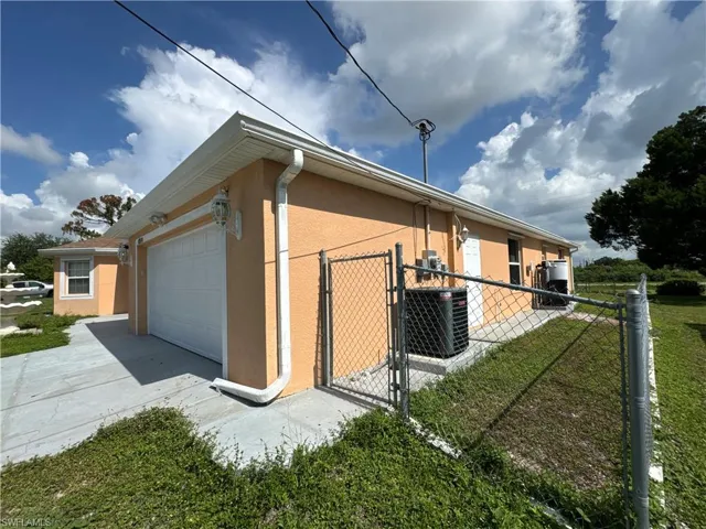 4914 7th St W, Lehigh Acres, Florida 33971