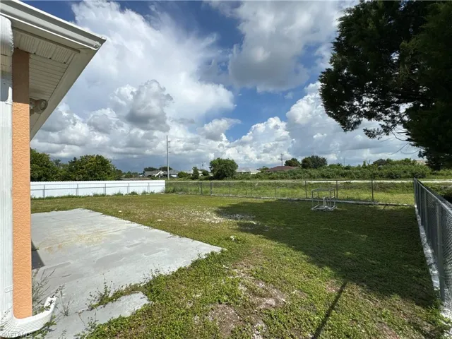 4914 7th St W, Lehigh Acres, Florida 33971