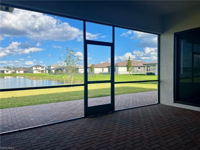 Screened-in lanai