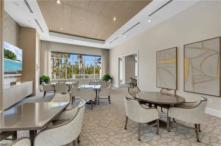Horizons meeting room/card room