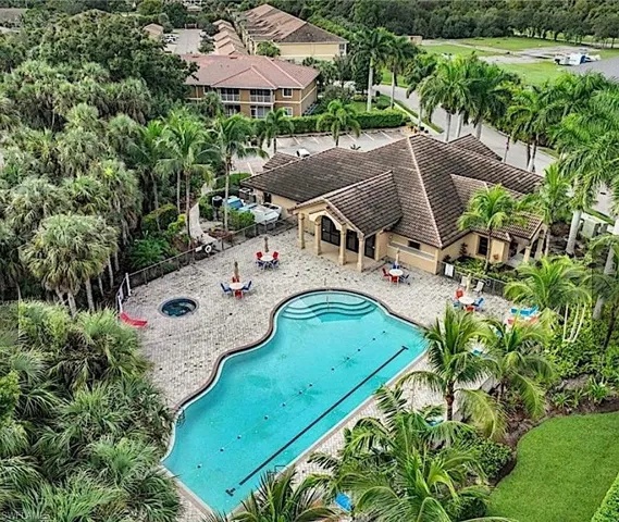 1108  Winding Pines  CIR, Cape Coral, FL 33909