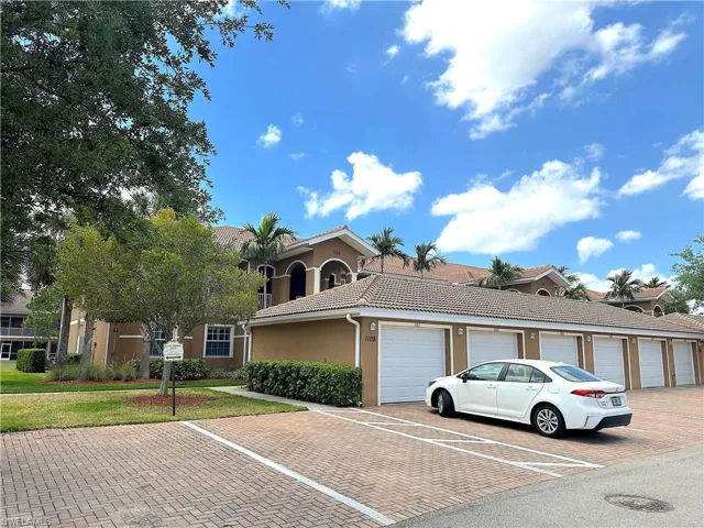 1108  Winding Pines  CIR, Cape Coral, FL 33909