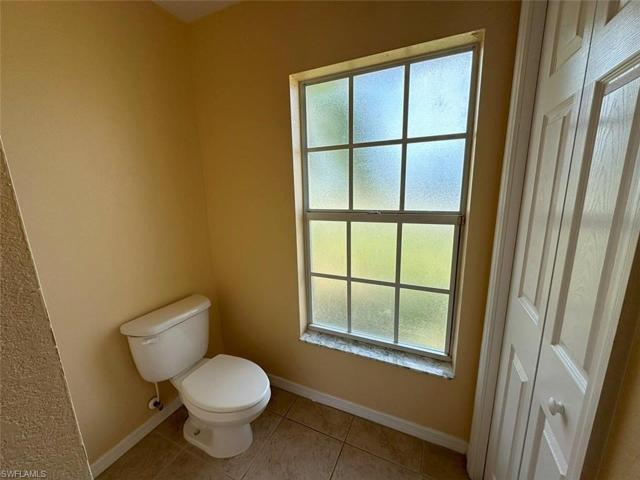 1805 NE 17th AVE, CAPE CORAL FL 33909