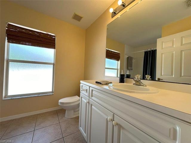 1805 NE 17th AVE, CAPE CORAL FL 33909
