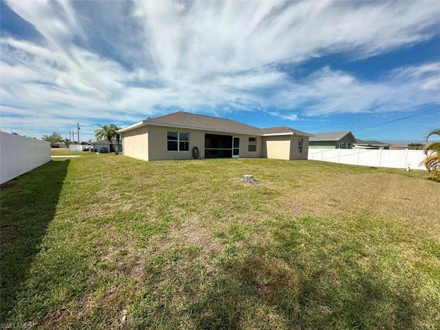 1805 NE 17th AVE, CAPE CORAL FL 33909