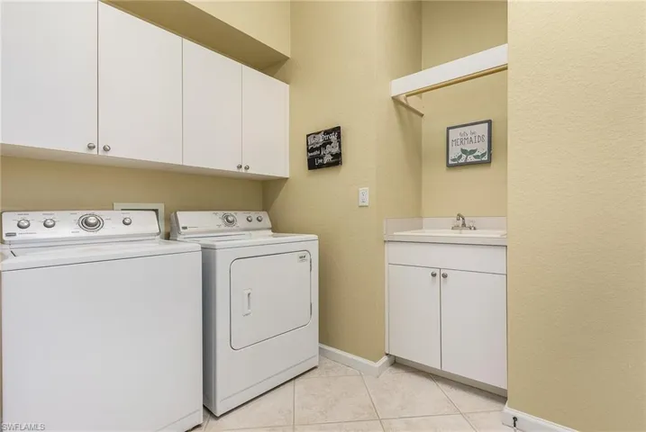 20125  Seadale  CT, Estero, FL 33928