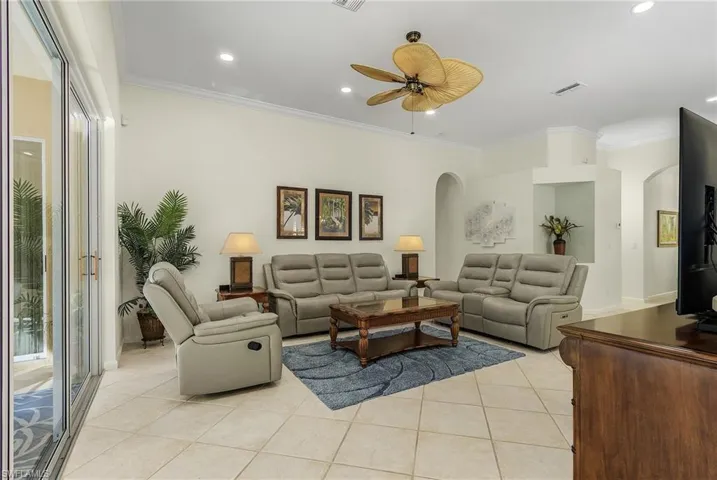 20125  Seadale  CT, Estero, FL 33928