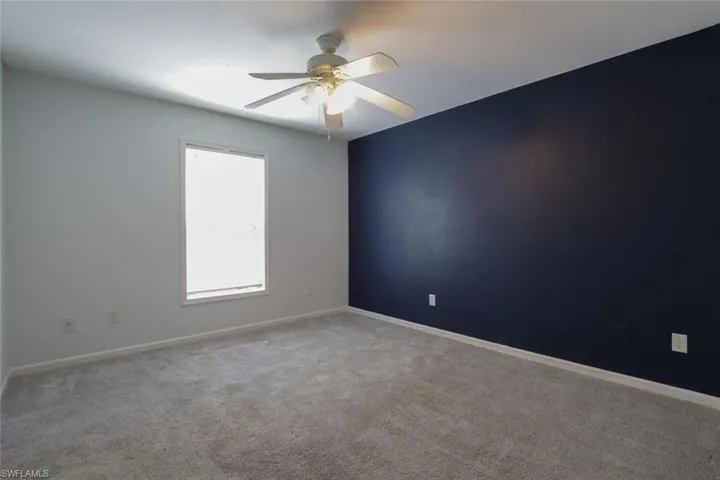 210  Leawood  CIR, Naples, FL 34104