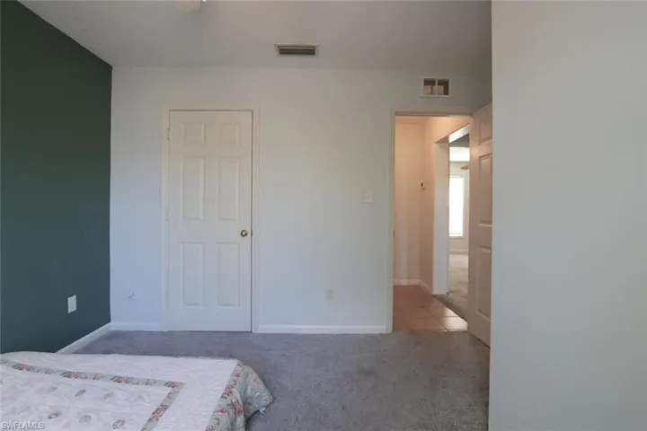 210  Leawood  CIR, Naples, FL 34104
