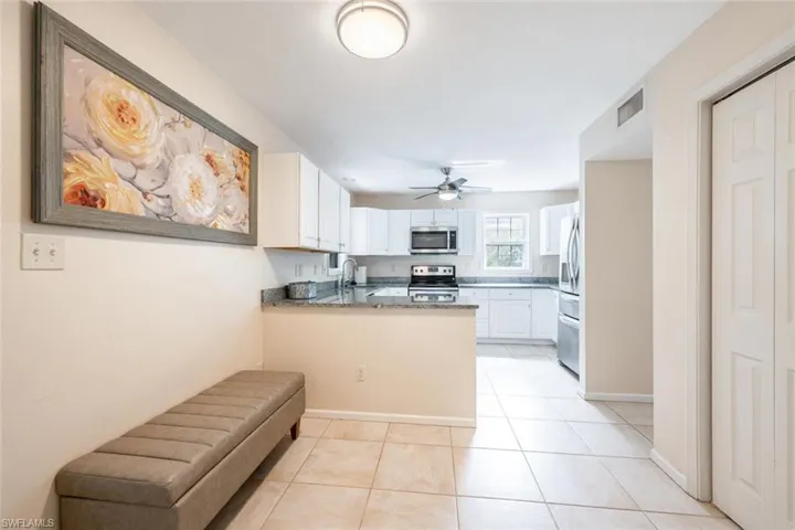 210  Leawood  CIR, Naples, FL 34104