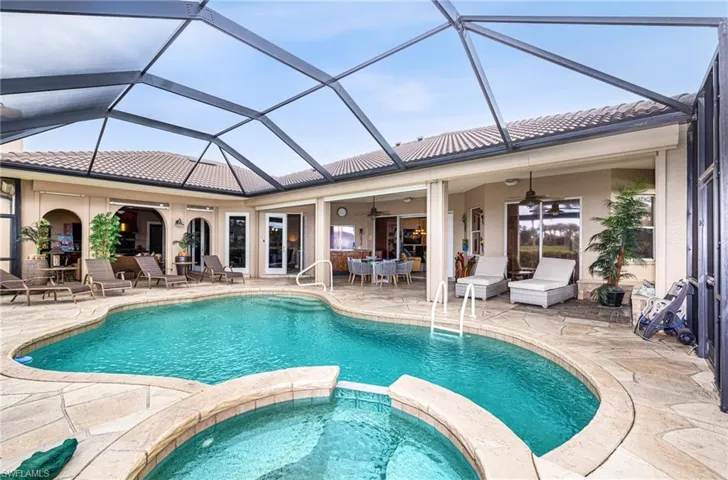 Amazing pool and spa