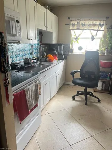 1947-1949 S Pine  DR, Fort Myers, FL 33907