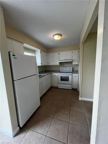 606 Hancock Bridge Pkwy, Cape Coral, Florida 33990