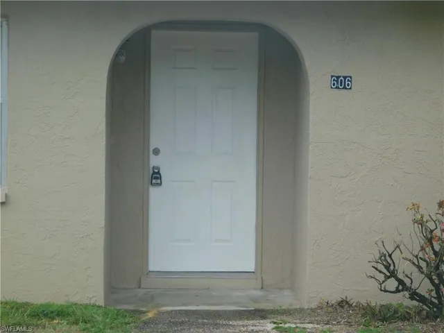 Covered Entry way