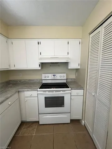 606 Hancock Bridge Pkwy, Cape Coral, Florida 33990