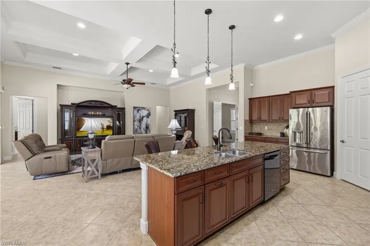 12730 Gladstone Way, Fort Myers, Florida 33913