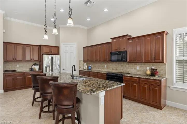 12730 Gladstone Way, Fort Myers, Florida 33913
