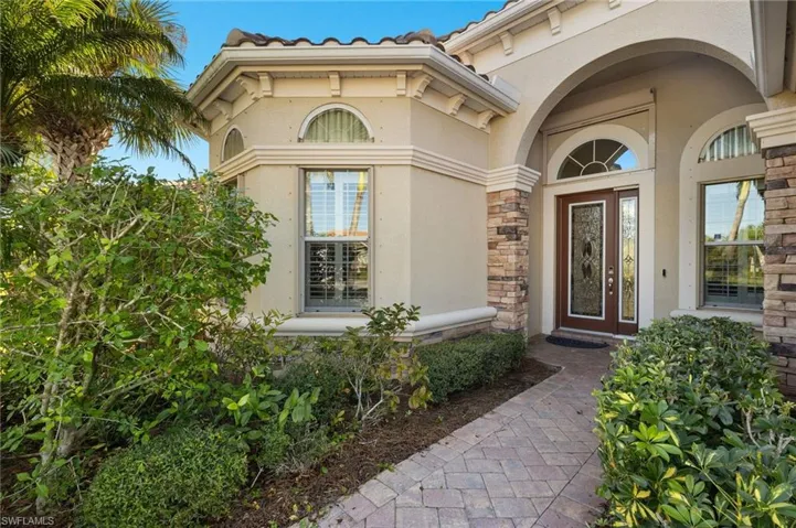 12730 Gladstone Way, Fort Myers, Florida 33913