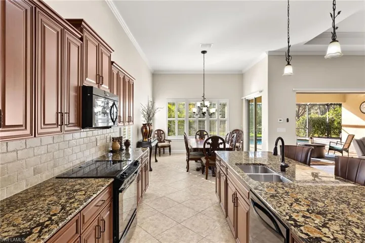 12730 Gladstone Way, Fort Myers, Florida 33913