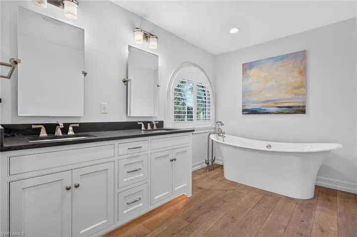 1901 Sanibel Bayou Rd, Sanibel, Florida 33957