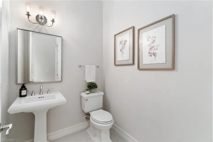 Powder room