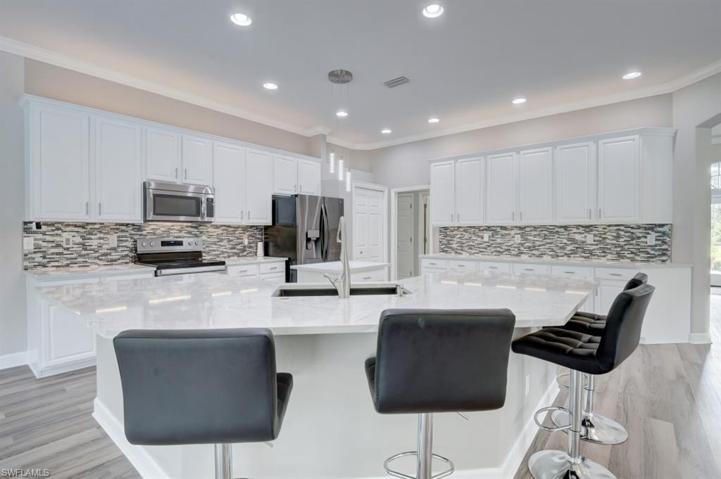 5655  Cedar Tree  LN, Naples, FL 34116