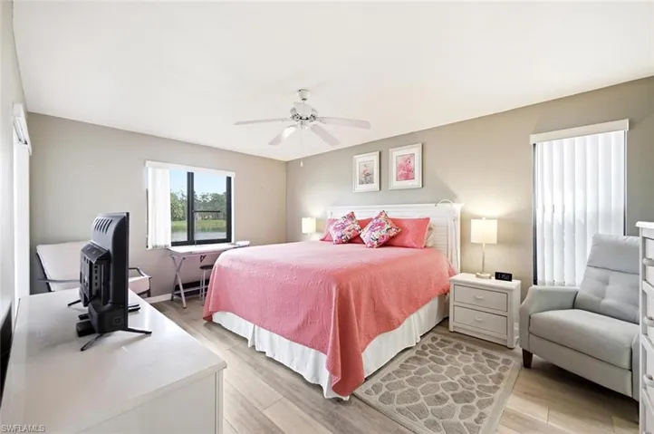 7320 Coventry Ct 710, Naples, Florida 34104
