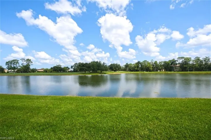 7320 Coventry Ct 710, Naples, Florida 34104