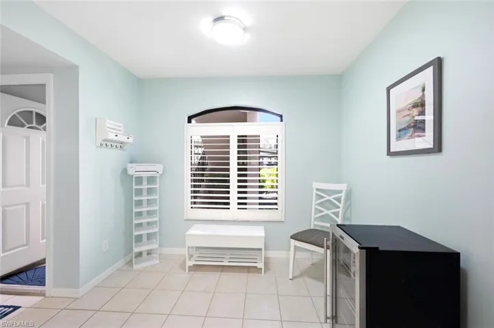 7320 Coventry Ct 710, Naples, Florida 34104