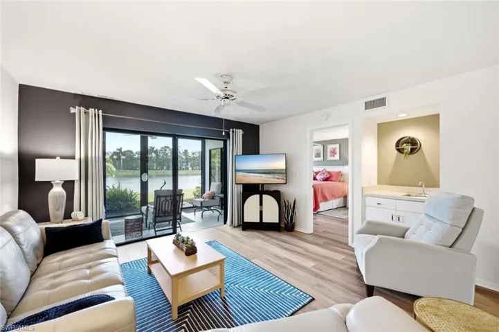 7320 Coventry Ct 710, Naples, Florida 34104