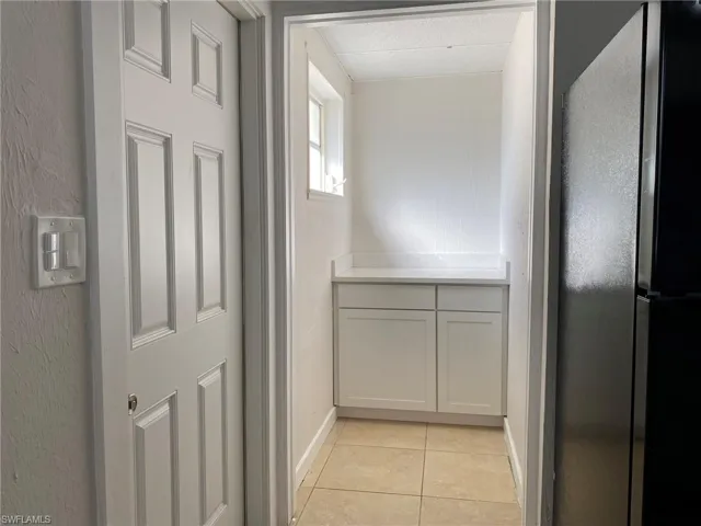 2084  Monroe  AVE, Naples, FL 34112