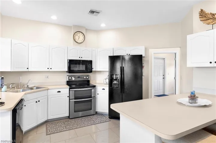 Spacious Kitchen