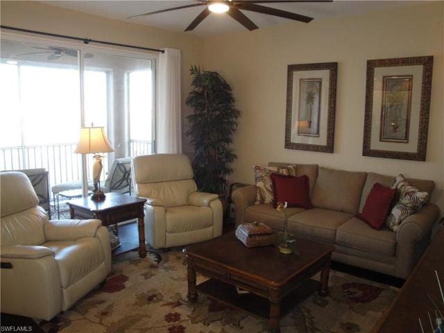 Dual electric recliners, eight blade jumbo fan and a large screen TV