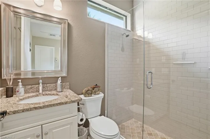 Casita & Pool Bath