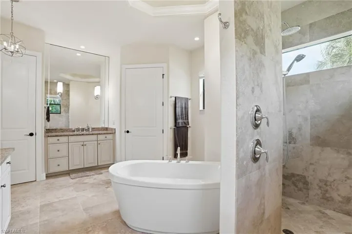 14299  Royal Harbour  CT, Fort Myers, FL 33908