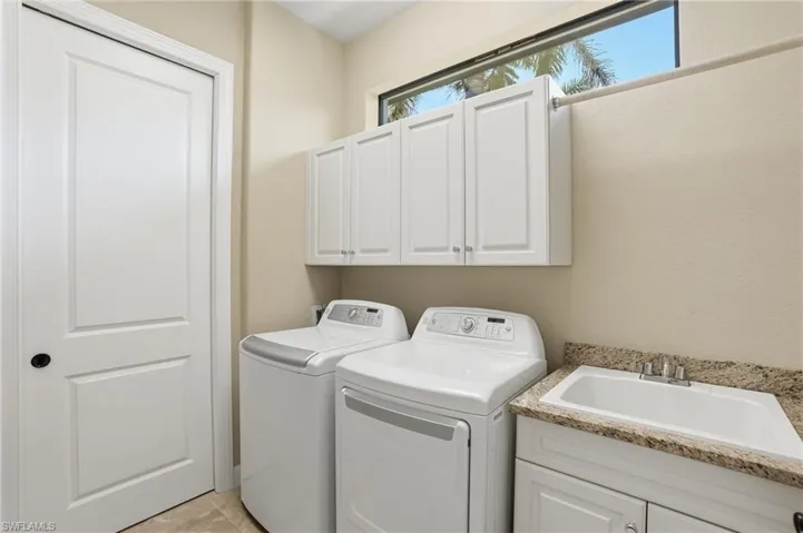 14299  Royal Harbour  CT, Fort Myers, FL 33908