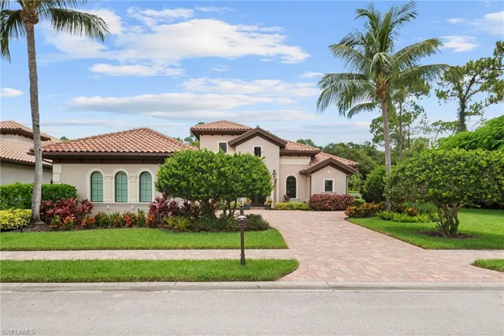 6477 Costa Cir, Naples, Florida 34113