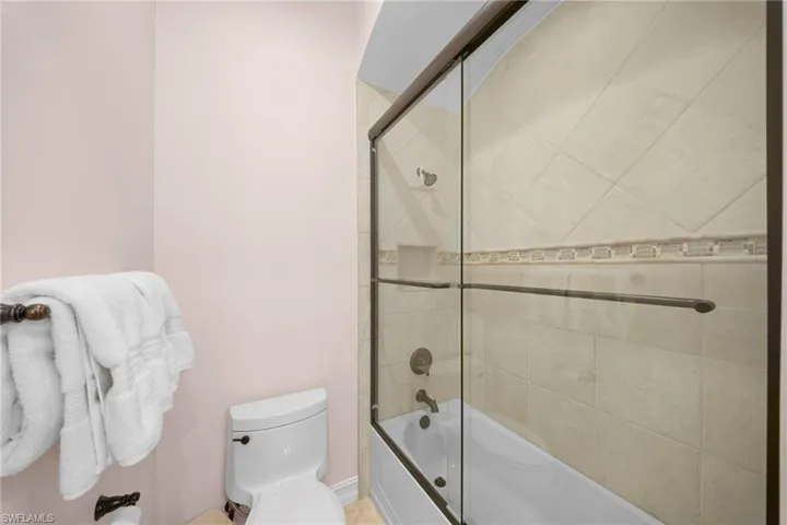 6477 Costa Cir, Naples, Florida 34113