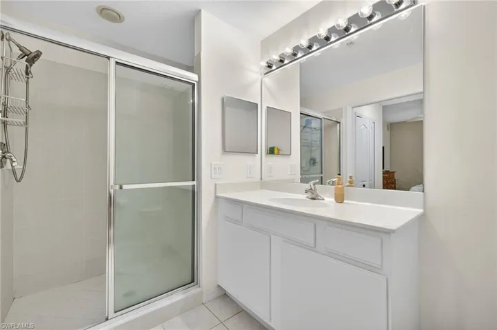 Primary Bath w/stand alone shower