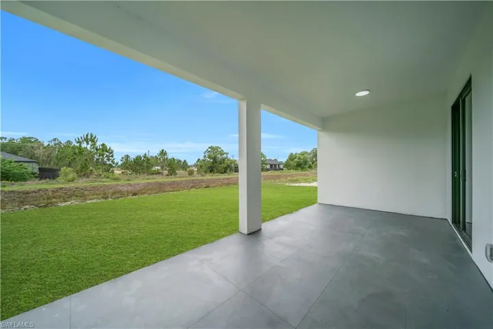 846 Charles Sise St E, Lehigh Acres, Florida 33974