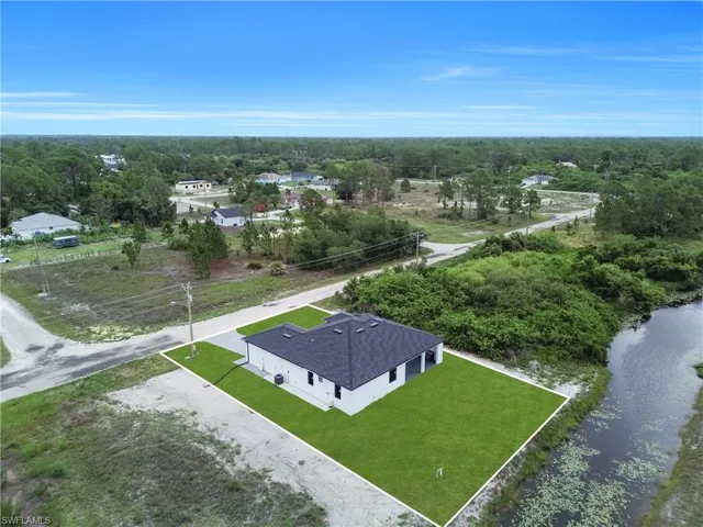 846 Charles Sise St E, Lehigh Acres, Florida 33974