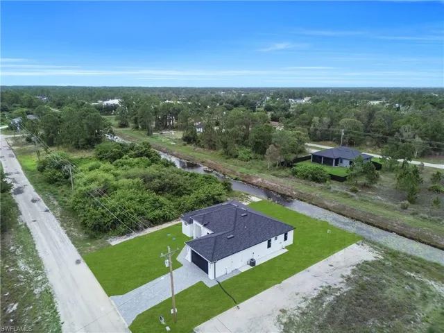 846 Charles Sise St E, Lehigh Acres, Florida 33974