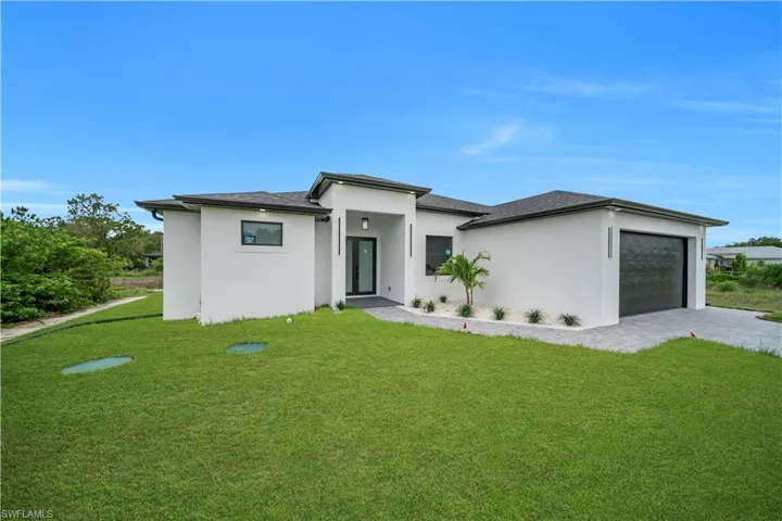 846 Charles Sise St E, Lehigh Acres, Florida 33974