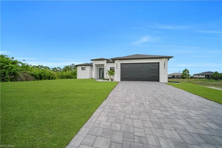 846 Charles Sise St E, Lehigh Acres, Florida 33974